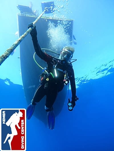 DivingKemer20.jpg