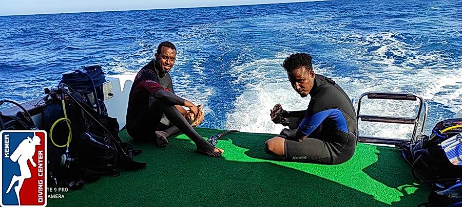 DivingKemer28.jpg